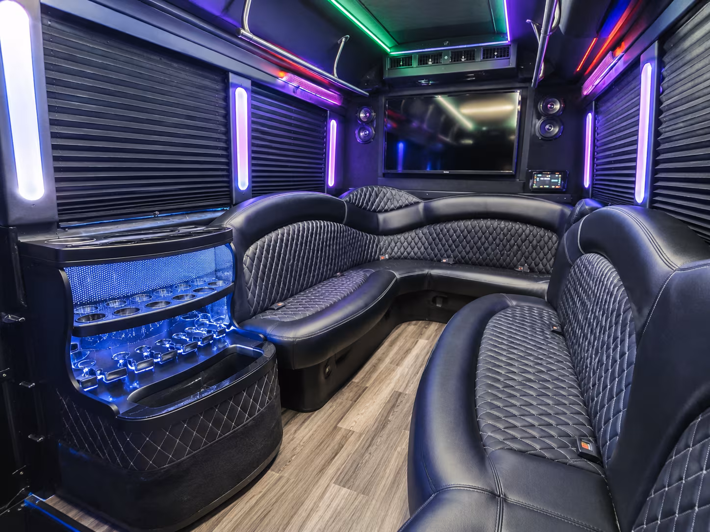 Brooklyn Park Winery Tour & Pub Crawl Transportation