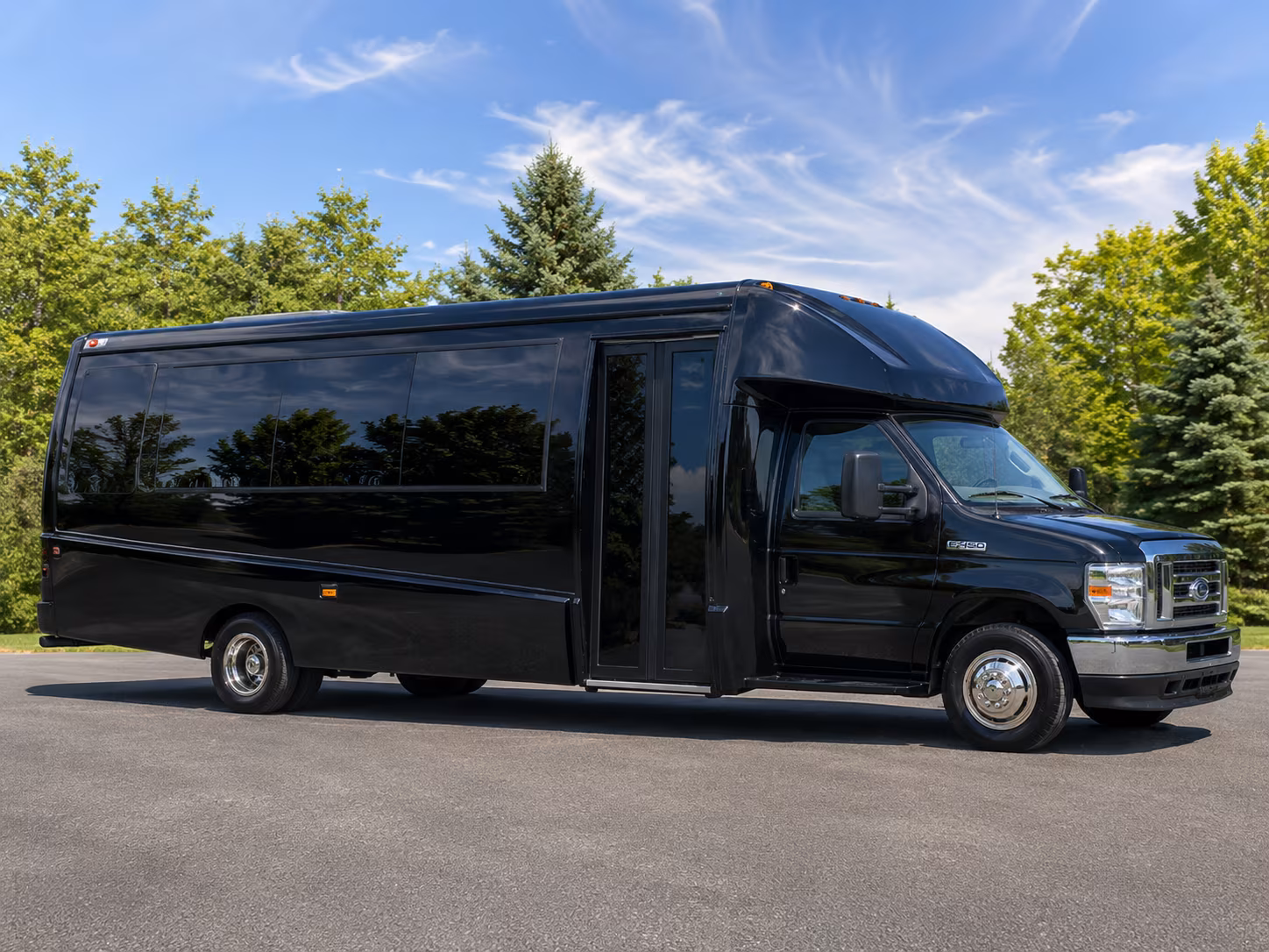 Rochester Airport Shuttle & Transportation party bus exterior
