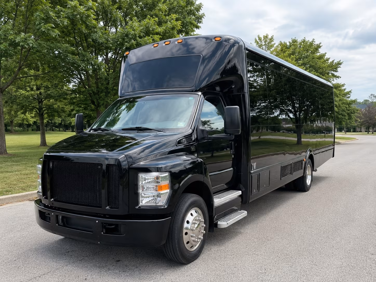 Rochester Winery Tour & Pub Crawl Transportation party bus exterior